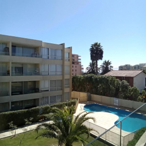 Habitación acogedora con baño privado cerca de la playa compartido